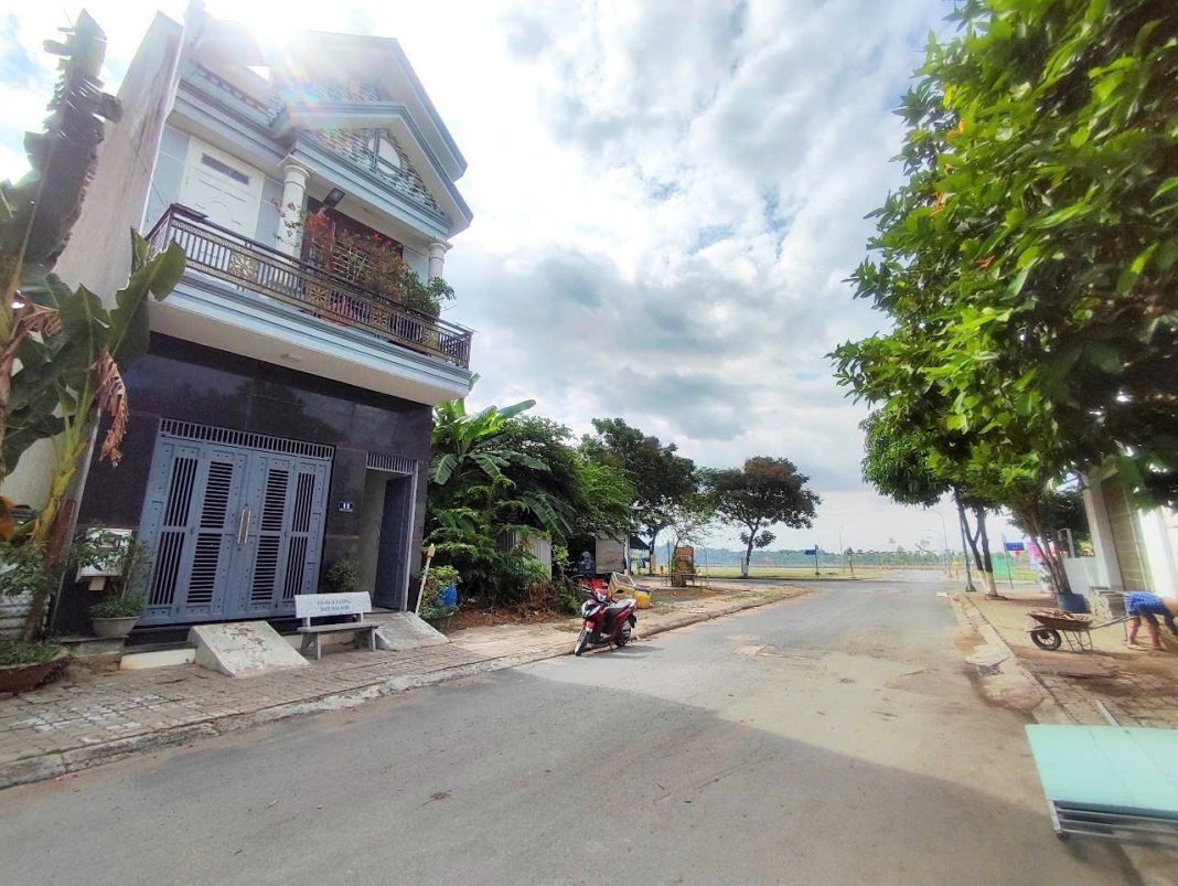 Đất tái định cư